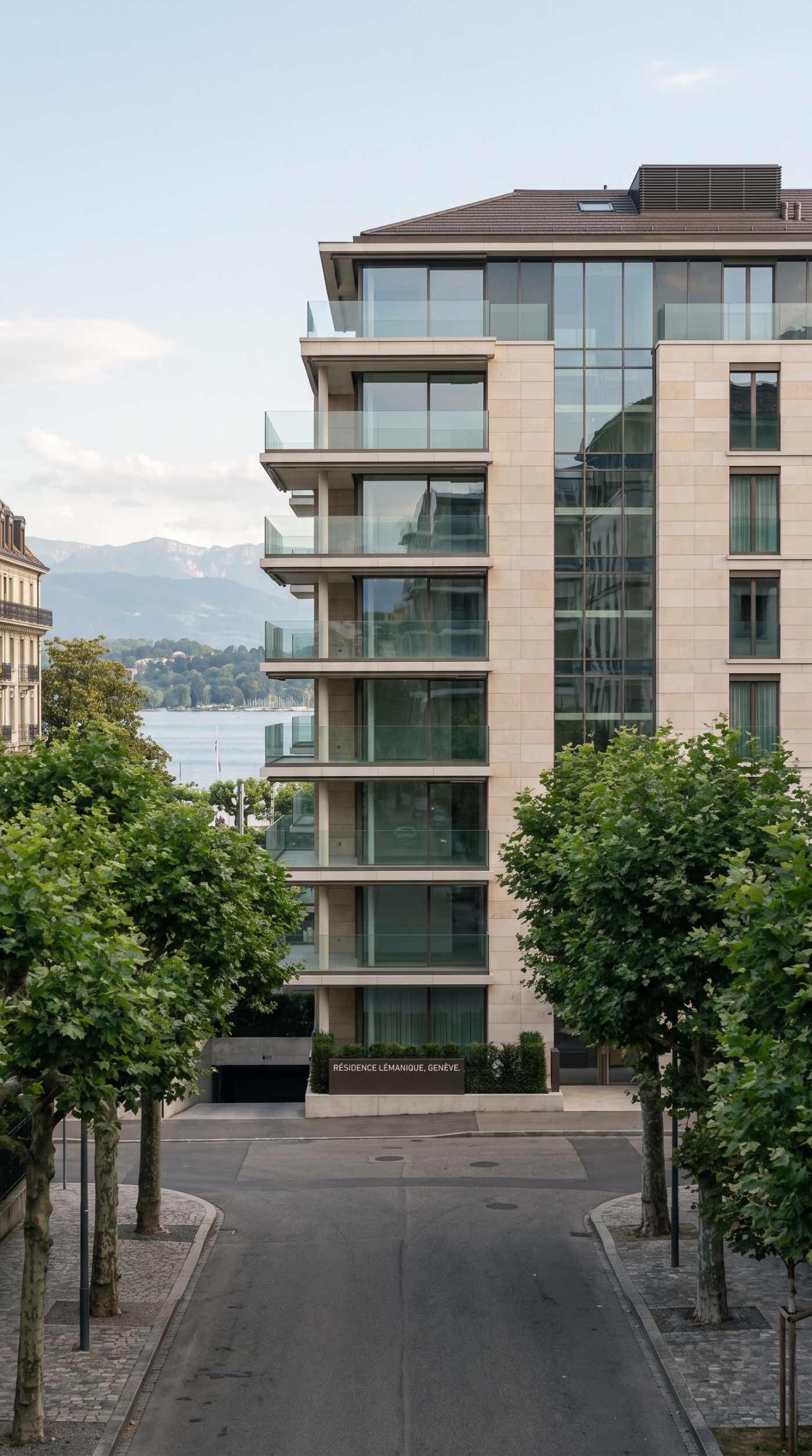 Immeuble résidentiel contemporain à Genève, ouvert sur le lac